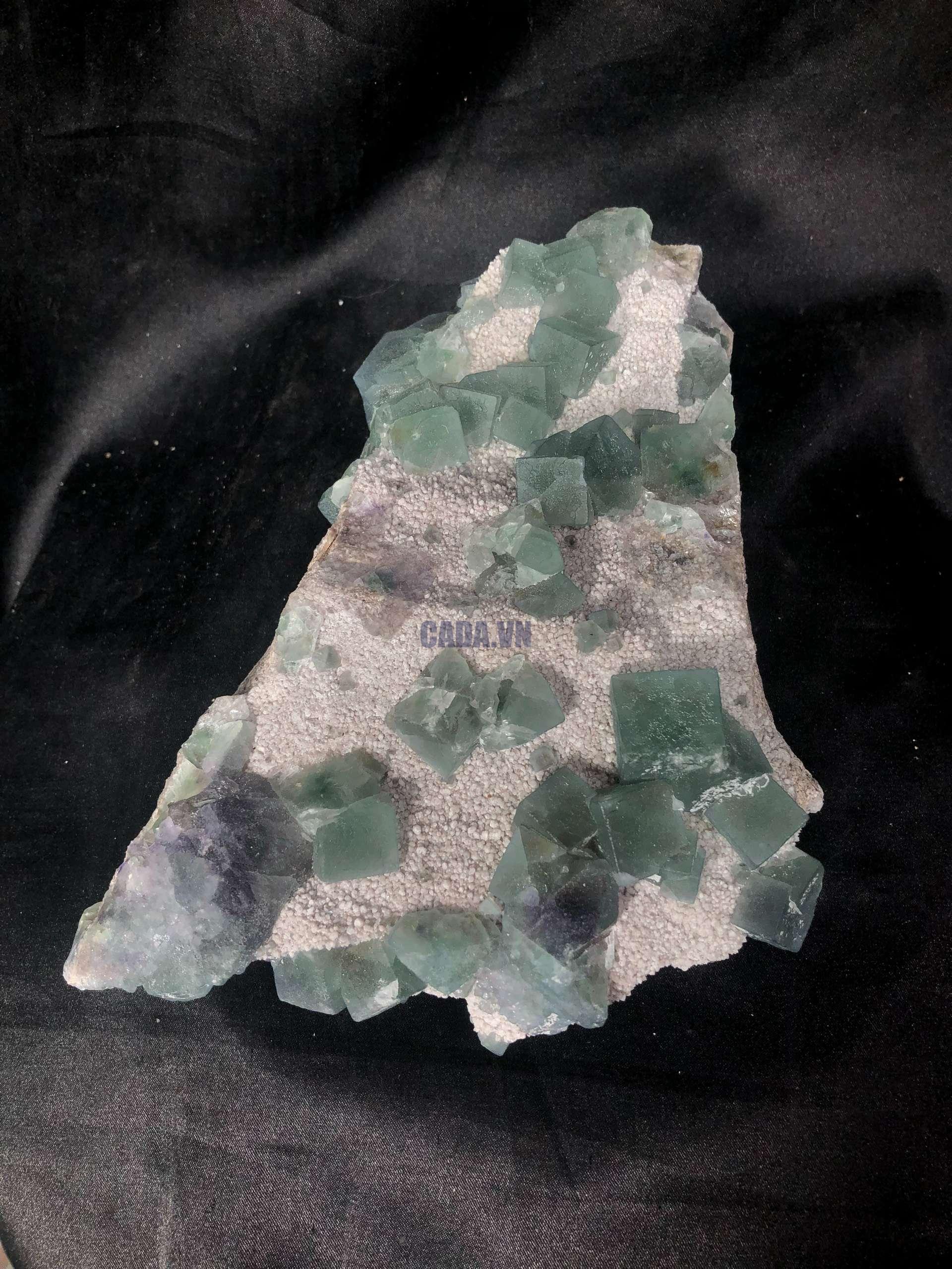 TINH THỂ MORANDI GREEN FLUORITE – TINH THỂ SƯU TẦM | CADA DECOR