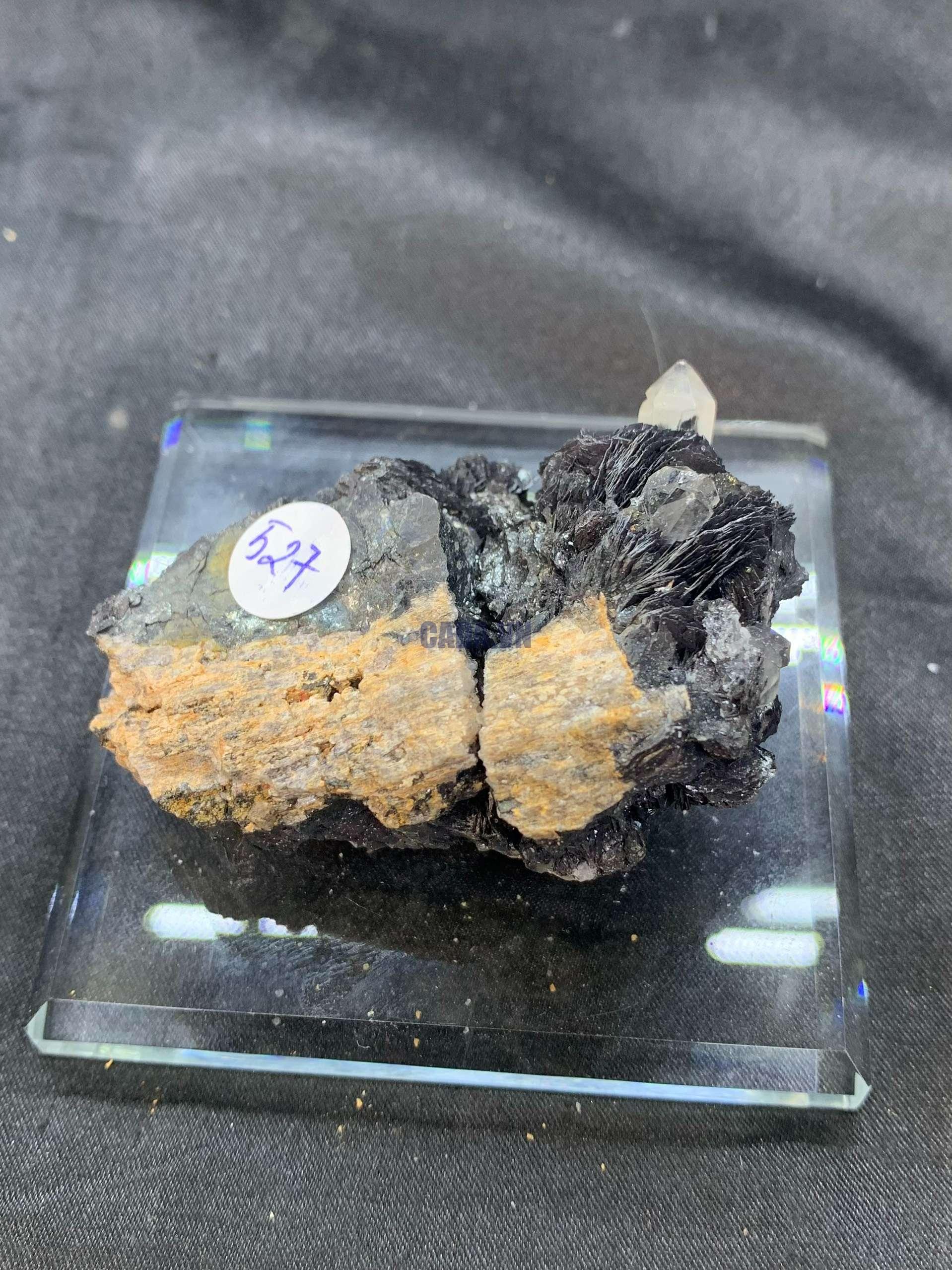 Tinh thể Speculerite and Quartz - Tinh thể Thạch Anh cộng sinh Bông Hồng Đen | CADA DECOR