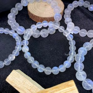 Vòng Moonstone - Đá mặt trăng chất đẹp | CADA DECOR
