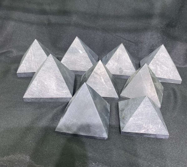 Kim Tự Tháp Shungite | CADA DECOR