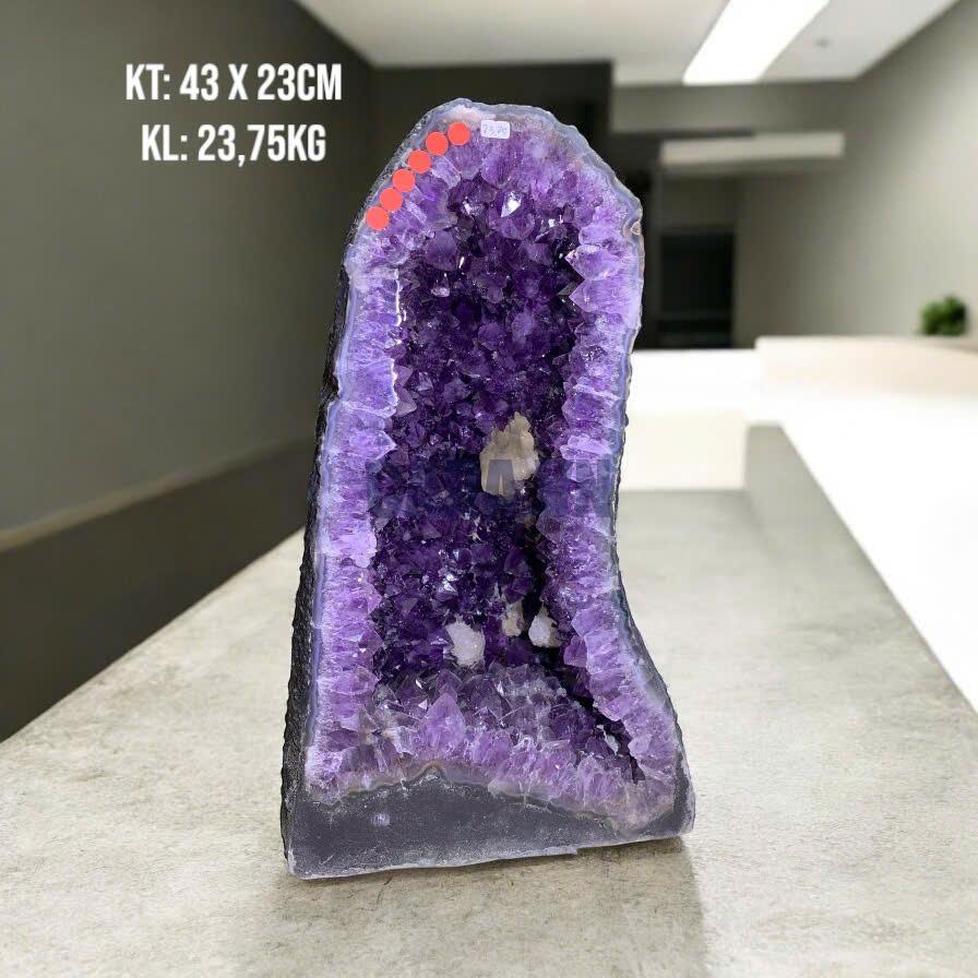 Hốc thạch anh tím đậm KT 47x24cm KL 24,7kg
