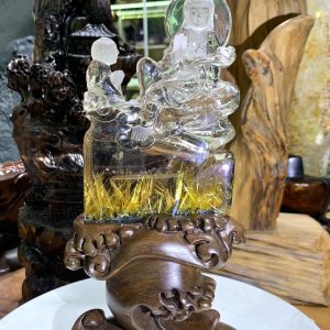 Tượng nhất tâm bái Phật đà thạch anh tóc vàng KT: 23x9.5cm KL: 474g