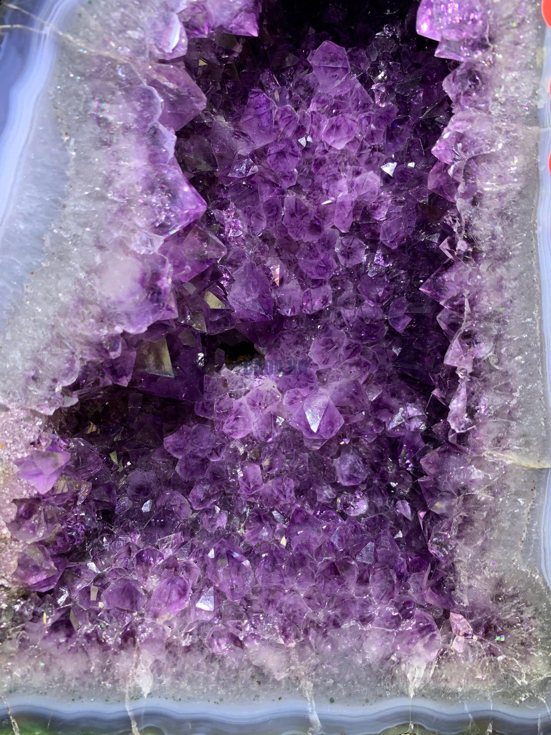 29x12 1Hốc thạch anh tím tự nhiên - KT: 29x21cm - KL: 14.7kg