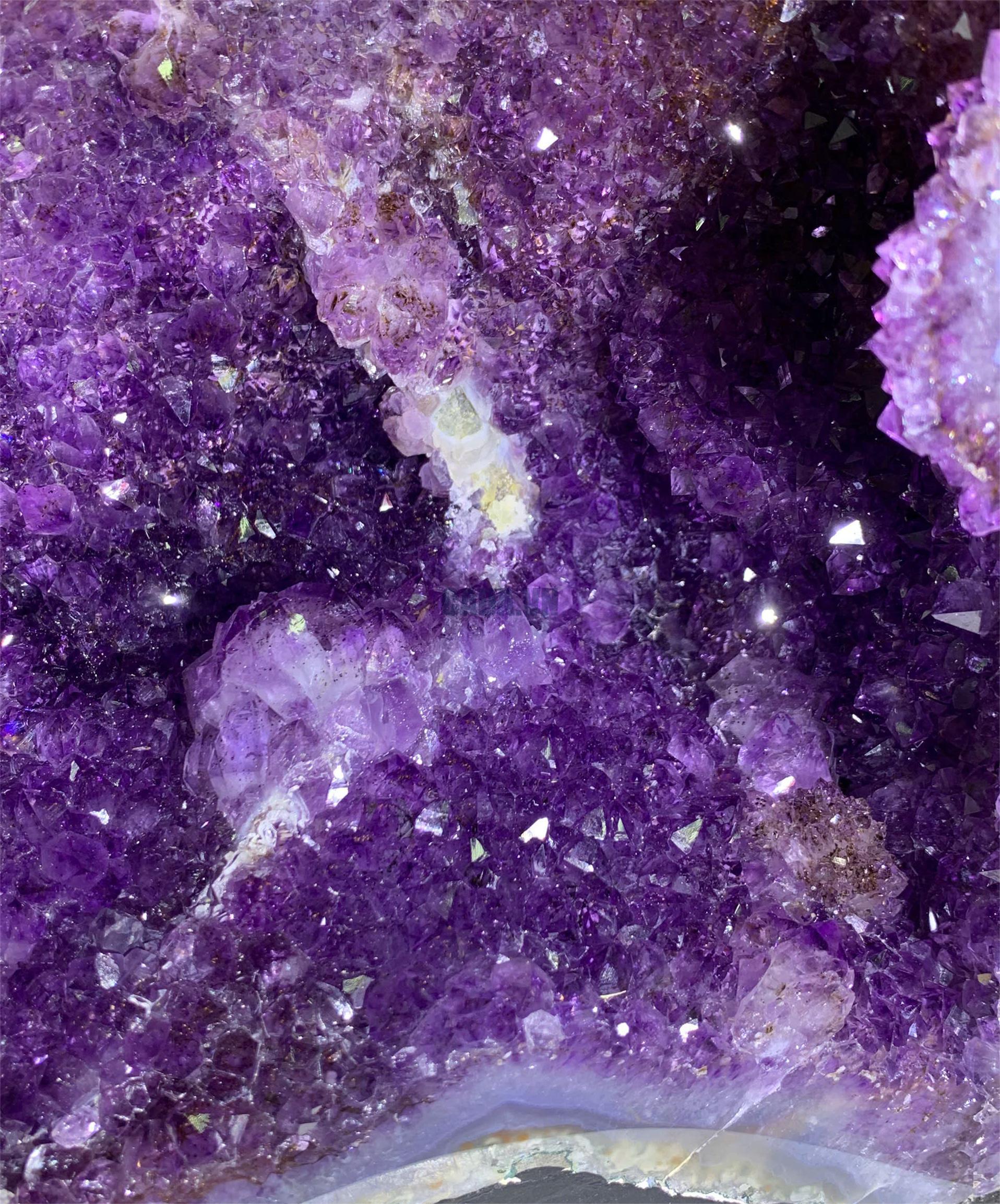 Hốc thạch anh tím tự nhiên - KT: 29x19cm - KL: 11.88kg