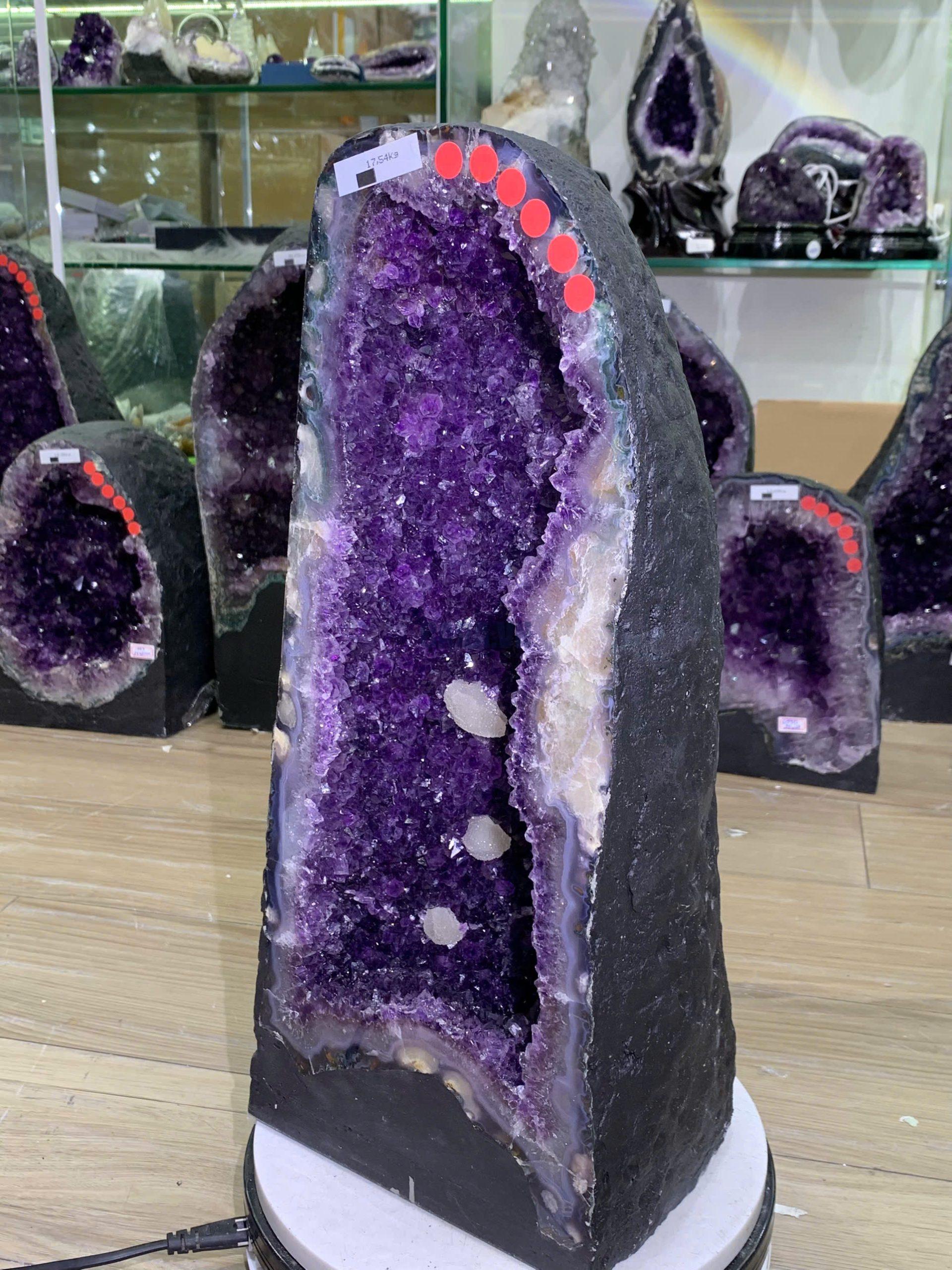 Hốc thạch anh tím tự nhiên - KT: 44,5x19cm - KL: 17.54kg