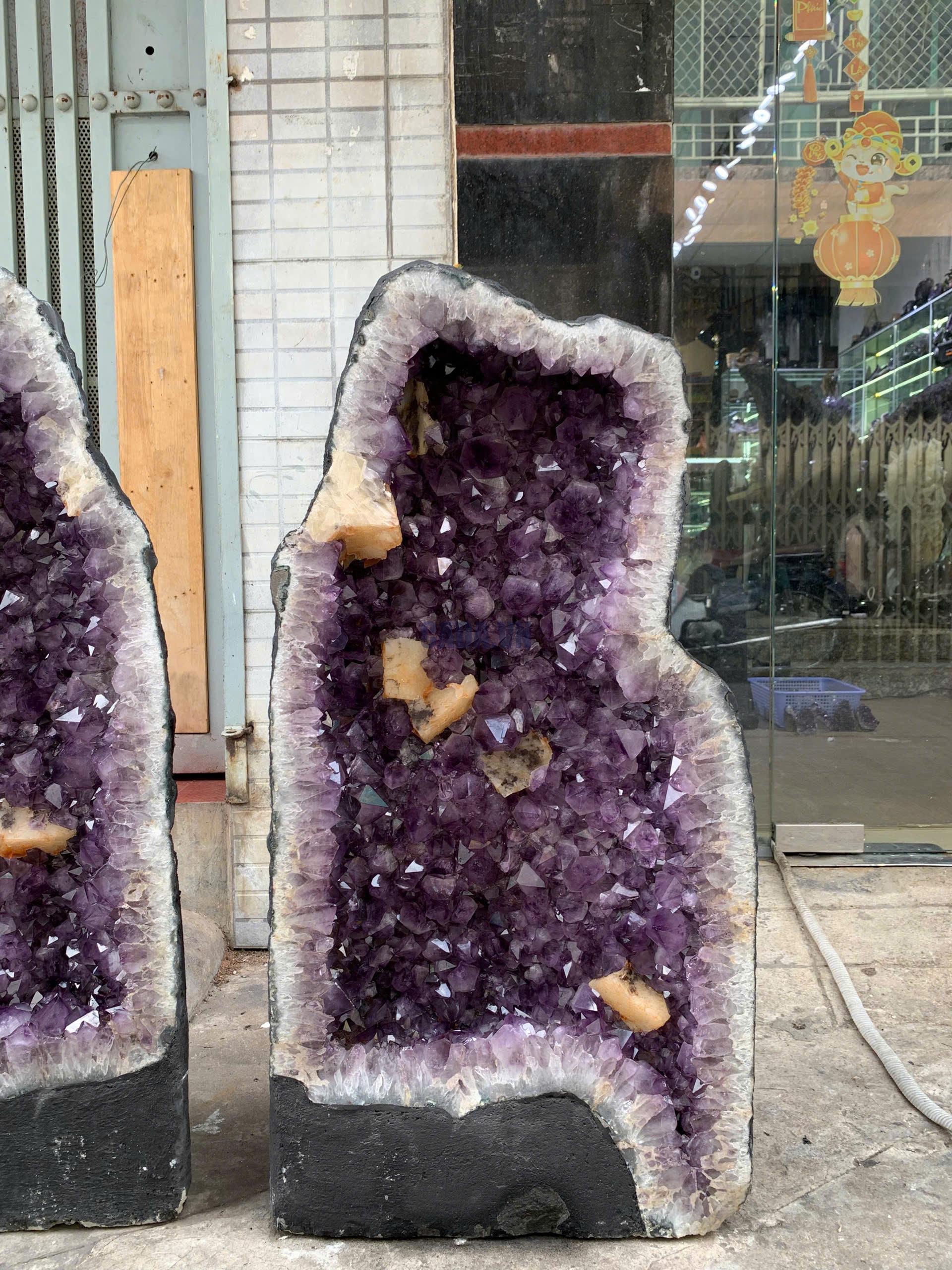 Hốc đôi thạch anh tím 2