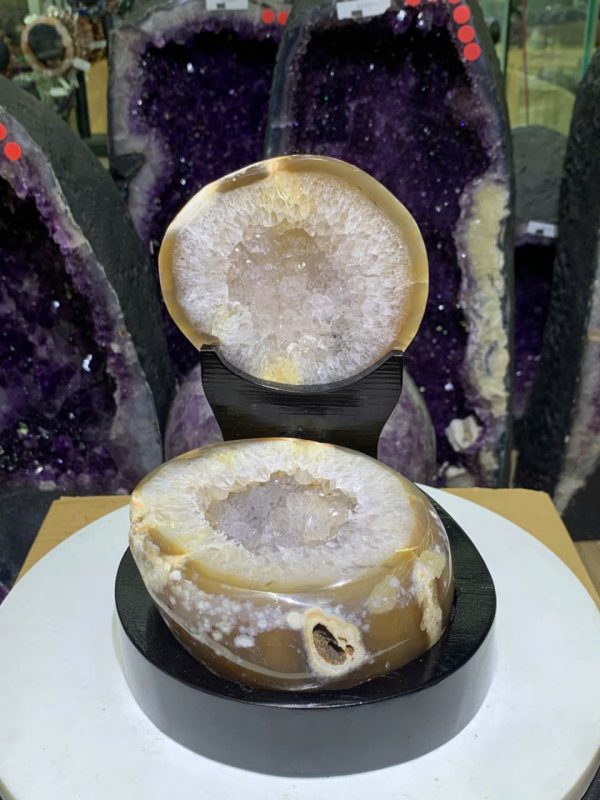 KT: 17x11cm KL: 1.132kg
