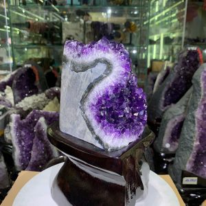KT: 24x11cm KL: 2.1kg