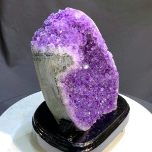 KT: 18x13cm KL: 1.286kg