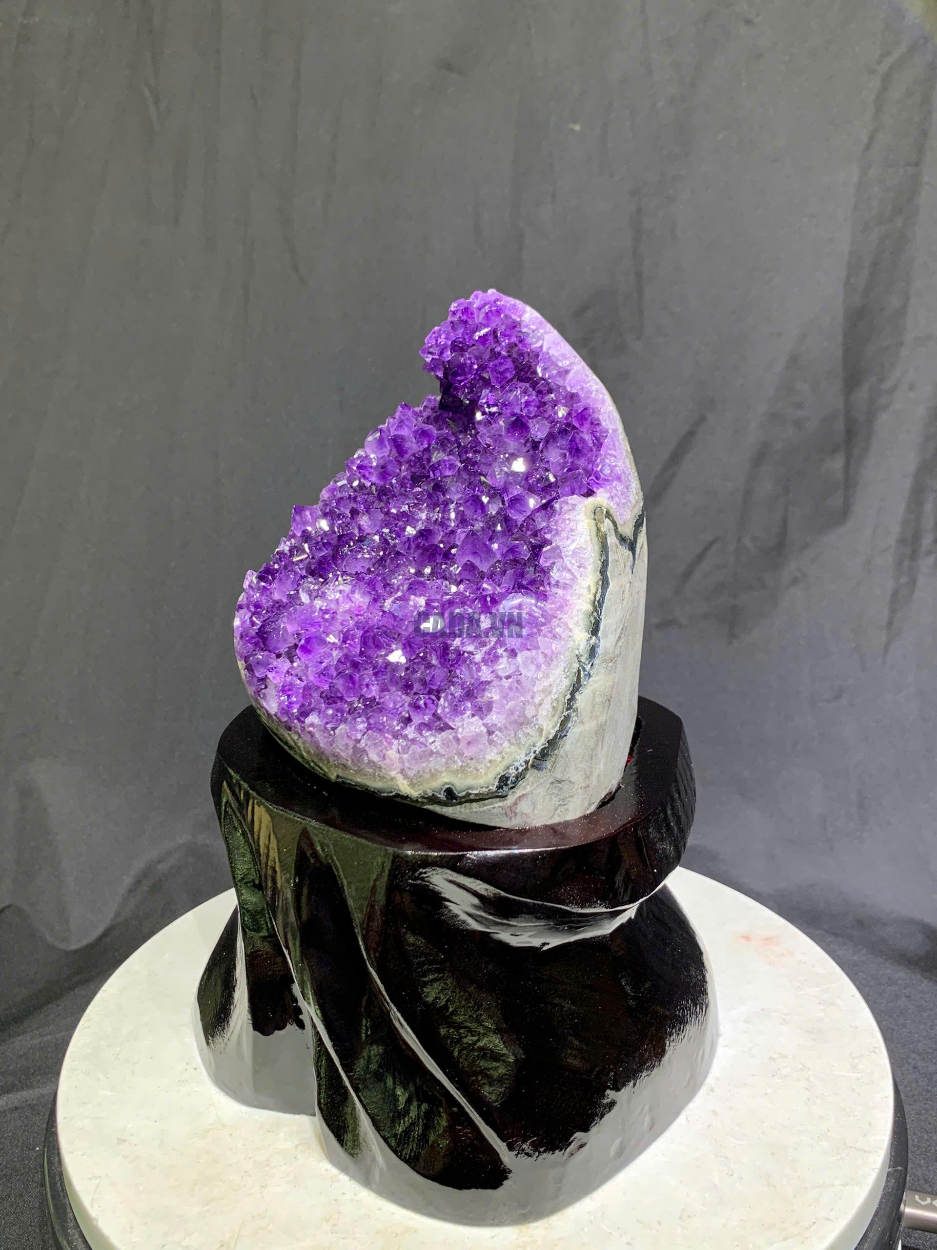 KT: 22.5x12cm KL: 1.728kg