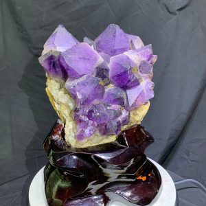 KT: 28x19cm KL: 5.34kg
