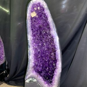 Hốc Thạch Anh Tím - Amethyst Geode KT: 108x24cm - KL: 47.26kg
