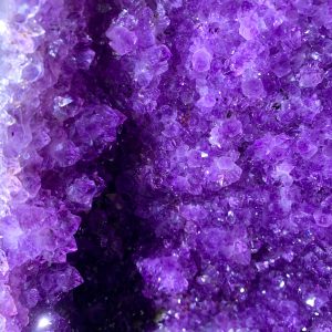 Hốc Thạch Anh Tím - Amethyst Geode KT: 61x35cm - KL: 33,28kg