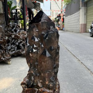 THẠCH ANH KHÓI BIẾN THỂ THÁP - SMOKY QUARTZ KT: 73x27CM, KL: 34,5KG