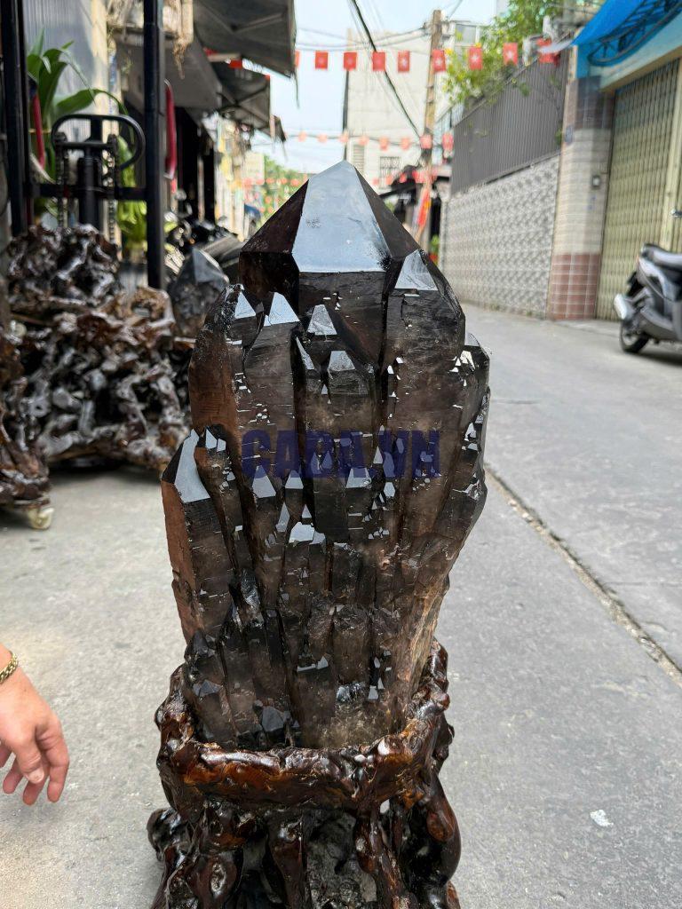 THẠCH ANH KHÓI BIẾN THỂ THÁP - SMOKY QUARTZ KT: 73x27CM, KL: 34,5KG