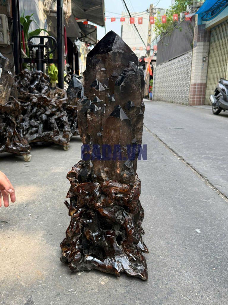 THẠCH ANH KHÓI BIẾN THỂ THÁP - SMOKY QUARTZ KT: 73x27CM, KL: 34,5KG