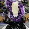 Thạch Anh Tím Uruguay cộng sinh Calcite - Amethyst kèm đế gỗ KT: 27x13cm - KL: 3.758kg