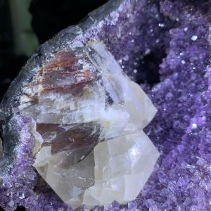 Thạch Anh Tím Cộng sinh Calcite - Amethyst KT: 18x18cm - KL: 1.516kg