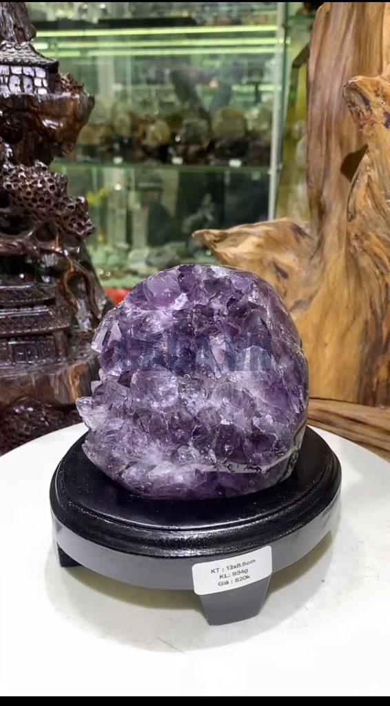 Thạch Anh Tím - Amethyst kèm đế gỗ KT: 13x8.5cm - KL: 934g