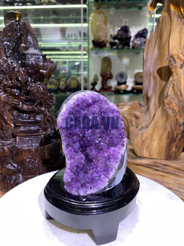 Thạch Anh Tím - Amethyst kèm đế gỗ KT: 15x12cm - KL: 740g