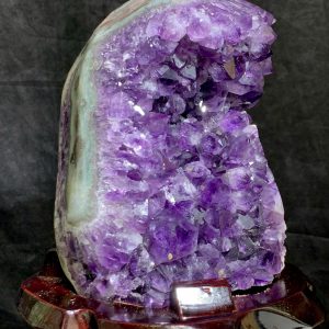 Thạch Anh Tím - Amethyst kèm đế gỗ KT: 22x12cm - KL: 2.04kg