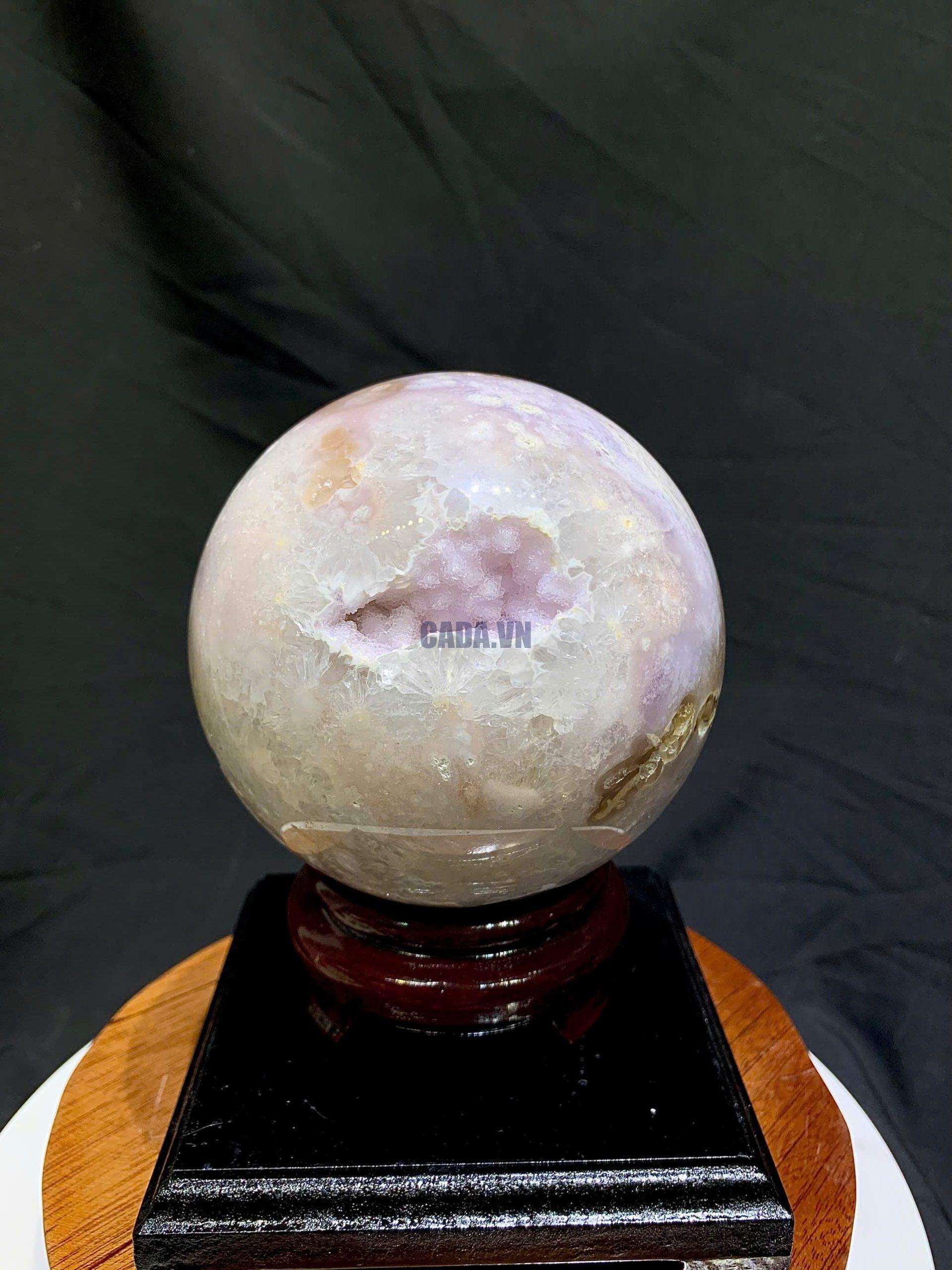 Cầu Thạch Anh Tím Hồng - Pink Amethyst And Flower Agate ĐK: 10.8cm, KL: 1.64kg
