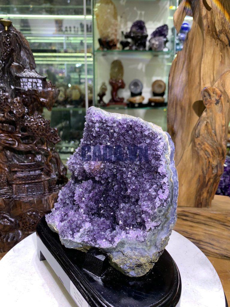 Thạch Anh Tím - Amethyst kèm đế gỗ KT: 18x17cm - KL: 1.154kg