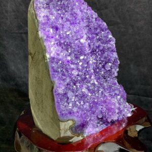 Thạch Anh Tím - Amethyst kèm đế gỗ KT: 24x17cm - KL: 2.39kg