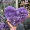 Trái tim Thạch Anh Tím - Amethyst Heart kèm đế gỗ KT: 22x 18cm - KL: 2.6kg