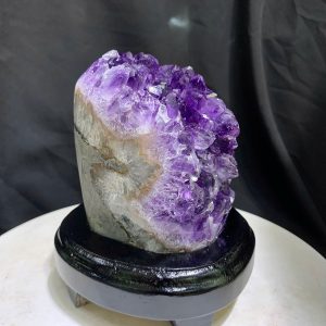 Thạch Anh Tím - Amethyst kèm đế gỗ KT: 13x8cm - KL: 0.996kg