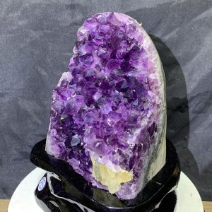 Thạch Anh Tím - Amethyst kèm đế gỗ KT: 22x15cm - KL: 3.895kg