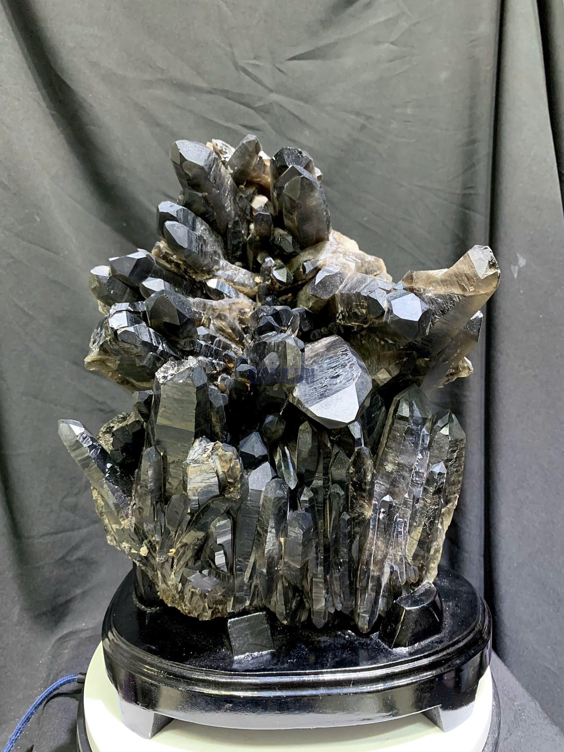 CỤM TINH THỂ THẠCH ANH KHÓI - SMOKY QUARTZ, KT: 33x22cm, KL: 8.9kg