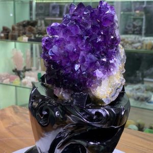 Bông Thạch Anh Tím đậm Uruguay - Amethyst kèm đế gỗ KT: 23x16cm - KL: 2kg