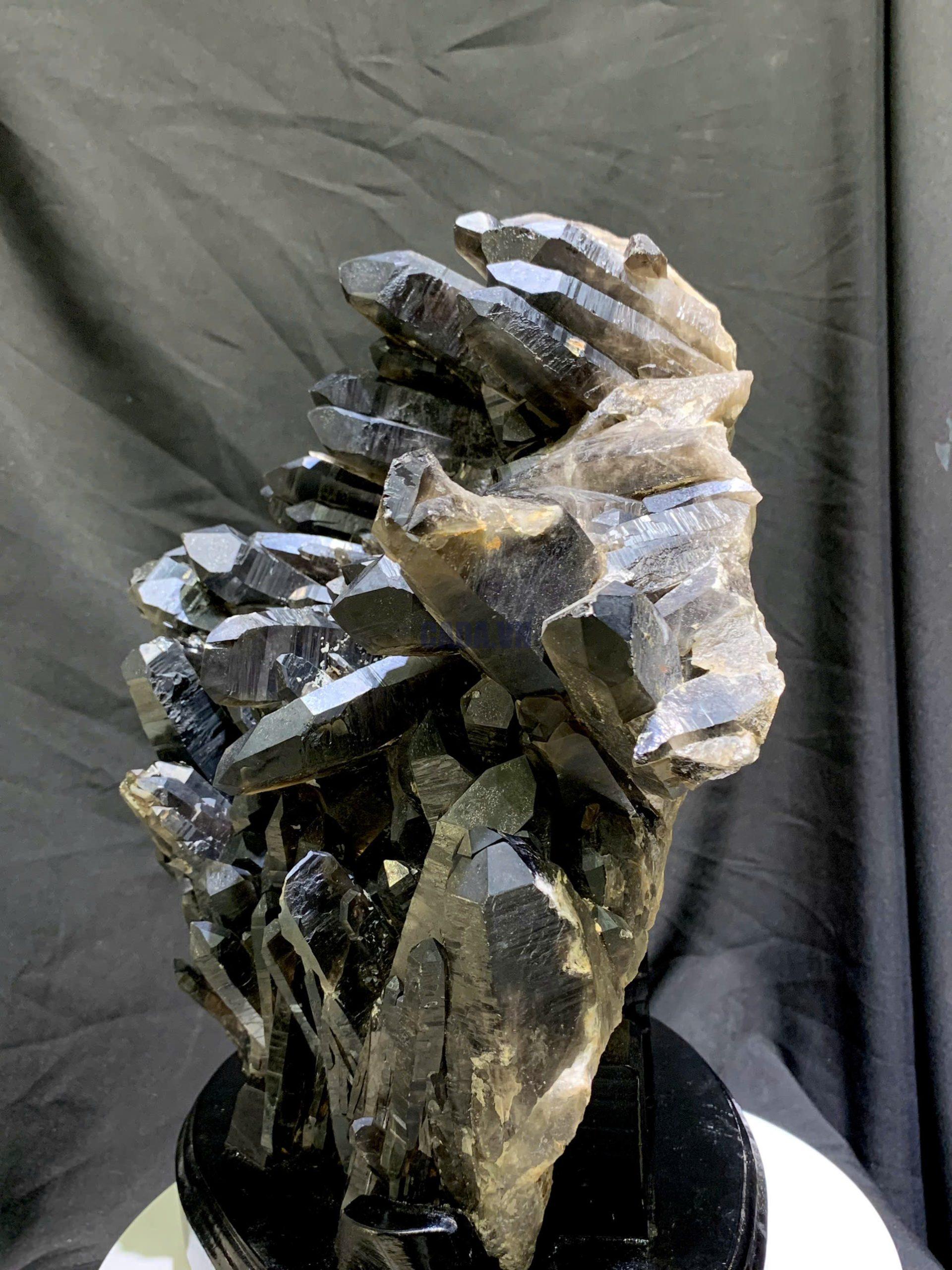 CỤM TINH THỂ THẠCH ANH KHÓI - SMOKY QUARTZ, KT: 33x22cm, KL: 8.9kg