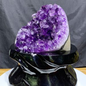 Thạch Anh Tím Urruguay - Amethyst kèm đế gỗ KT: 19x12cm - KL: 1.438kg