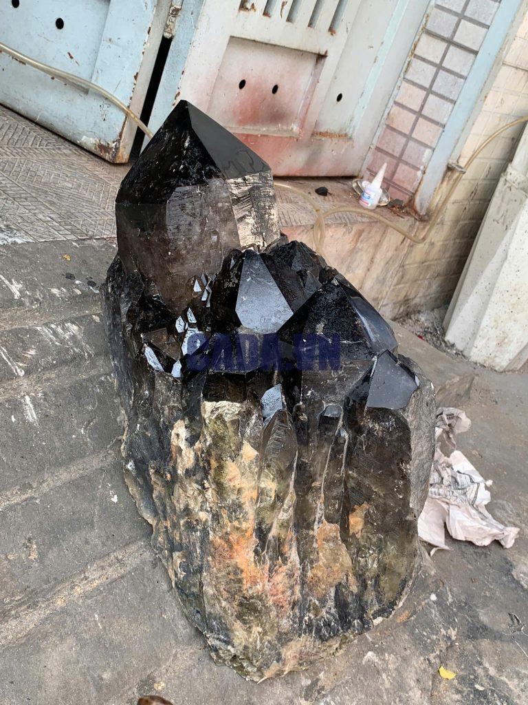 THẠCH ANH KHÓI BIẾN THỂ THÁP - SMOKY QUARTZ KL: 65KG