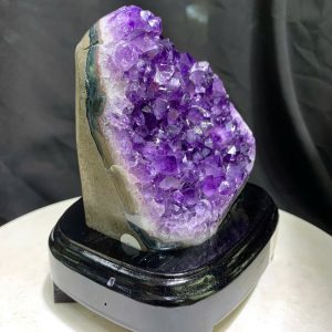 Thạch Anh Tím - Amethyst kèm đế gỗ KT: 15x12cm - KL: 0.886kg