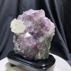 Vỉ Thạch Anh Tím có cộng sinh Calcite - Amethyst kèm đế gỗ KT: 17x14cm - KL: 1.512kg