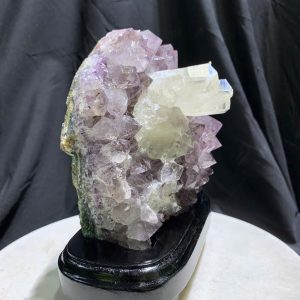 Vỉ Thạch Anh Tím có cộng sinh Calcite - Amethyst kèm đế gỗ KT: 17x14cm - KL: 1.512kg