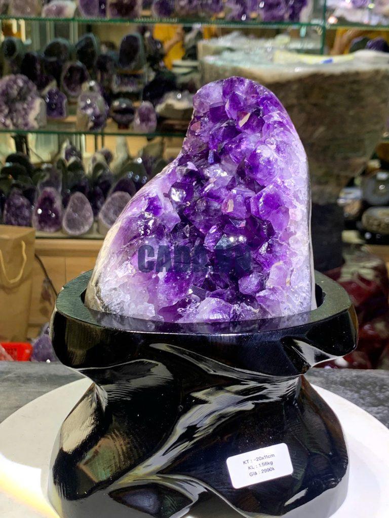 Thạch Anh Tím - Amethyst kèm đế gỗ KT: 20x11cm - KL: 1.56kg