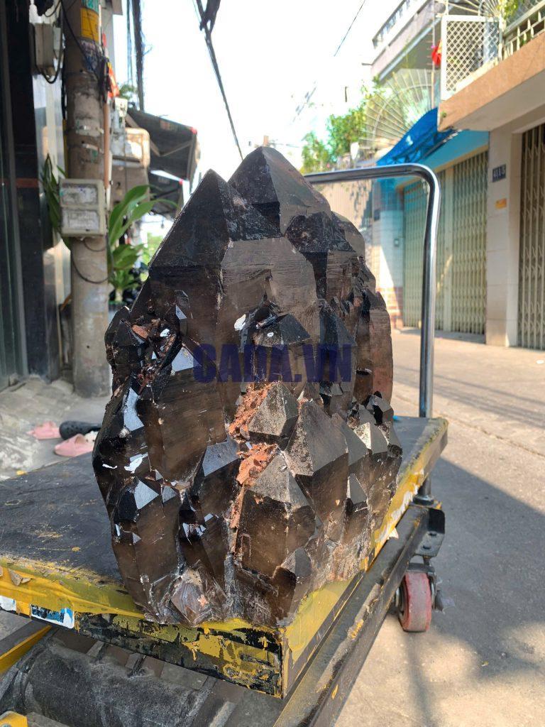 THẠCH ANH KHÓI BIẾN THỂ THÁP - SMOKY QUARTZ KL: 59.2KG