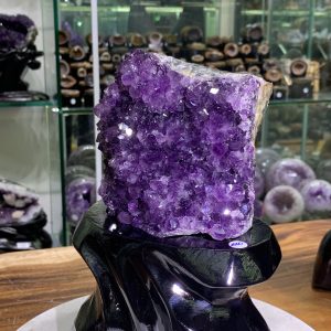 Vỉ Bông Thạch Anh Tím - Amethyst kèm đế gỗ KT: 22x11cm - KL: 1.31kg