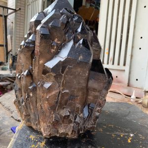 THẠCH ANH KHÓI BIẾN THỂ THÁP - SMOKY QUARTZ KL: 59.2KG
