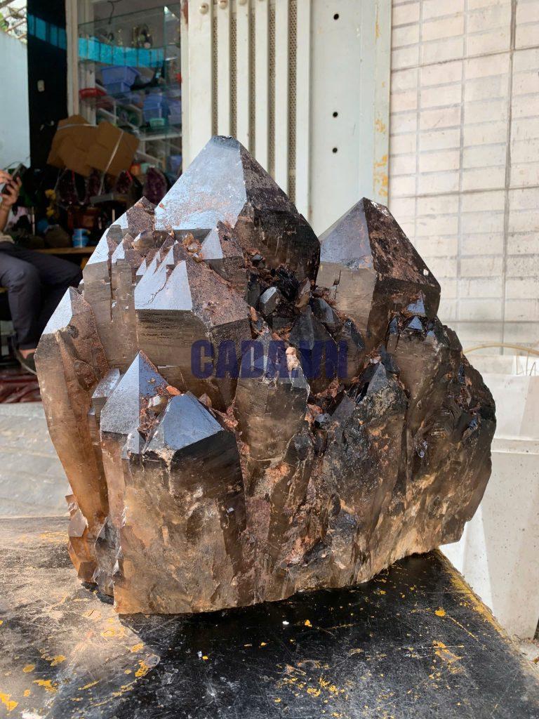 THẠCH ANH KHÓI BIẾN THỂ THÁP - SMOKY QUARTZ KL: 59.2KG