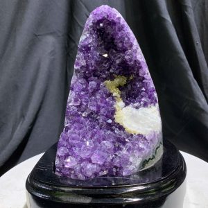 Thạch Anh Tím - Amethyst kèm đế gỗ KT: 17x9cm - KL: 1.4kg