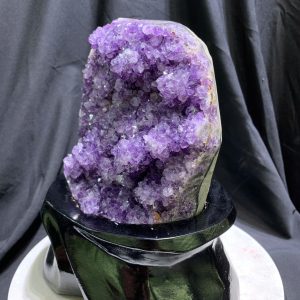 Thạch Anh Tím - Amethyst biến thể lên hoa kèm đế gỗ KT: 23x15cm - KL: 2.764kg