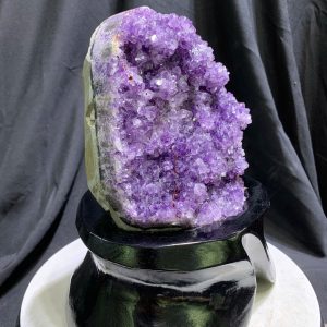 Thạch Anh Tím - Amethyst biến thể lên hoa kèm đế gỗ KT: 23x15cm - KL: 2.764kg