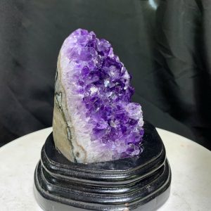 Thạch Anh Tím - Amethyst kèm đế gỗ KT: 13x9.5cm - KL: 0.744kg