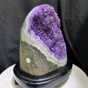 Thạch Anh Tím - Amethyst kèm đế gỗ KT: 19x13cm - KL: 2.77kg