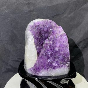 Thạch Anh Tím - Amethyst kèm đế gỗ KT: 18.5x12cm - KL: 2.14kg